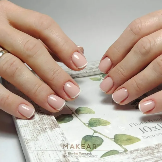 Base ibrida RUBBER NUDE DARK BEIGE Makear 8 ml, unghie Makear, BASI & TOP unghie.