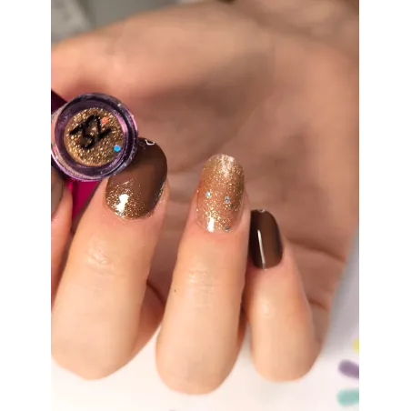 32 Mollylac Semipermanente polish QUEENS OF LIFE 10 gr