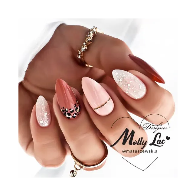 526 Mollylac Colore Smalto semipermanente Soakoff I'M THE NUDELOVER 10gr
