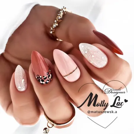 526 Mollylac Colore Smalto semipermanente Soakoff I'M THE NUDELOVER 10gr