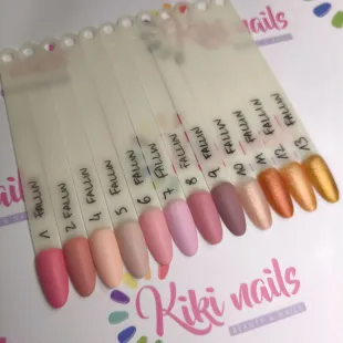 KIT FALLIN LOVE: 12 Semipermanente Polish soakoff oro glitter Claresa 5 gr 2