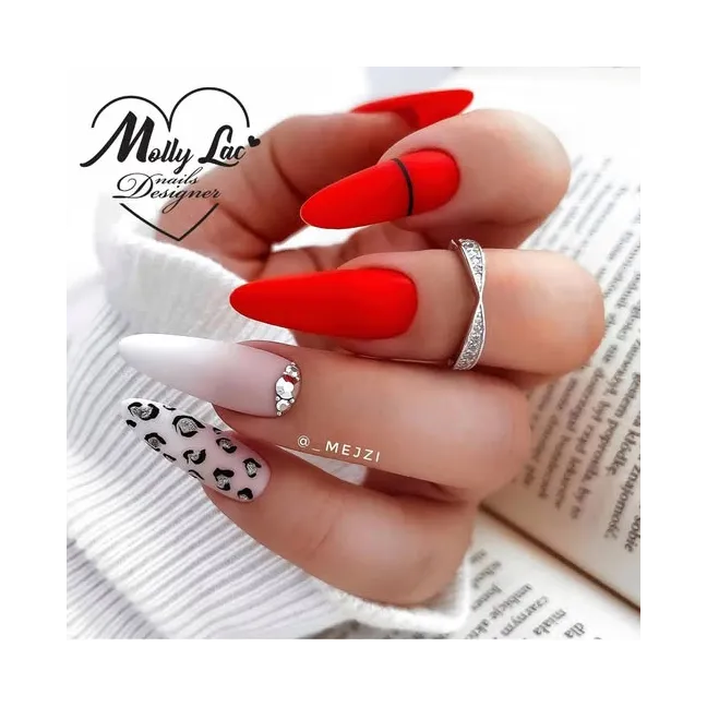 430 MollyLac 10gr - LIMITED EDITION Smalto rosso semipermanente Soakoff