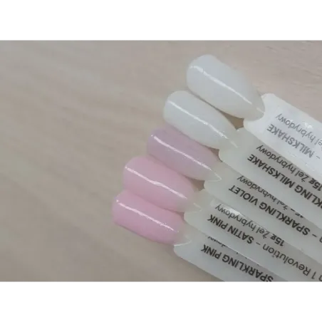 Base Revolution 10in1 MILKSHAKE Hibryd gel Silcare 15 ml, unghie Silcare, BASI & TOP unghie.